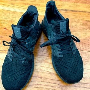 Black adidas ultra boost